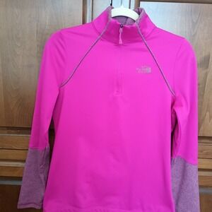 The North Face Fuschia  Pink light weight layering top. Skiing Hiking Outdoor